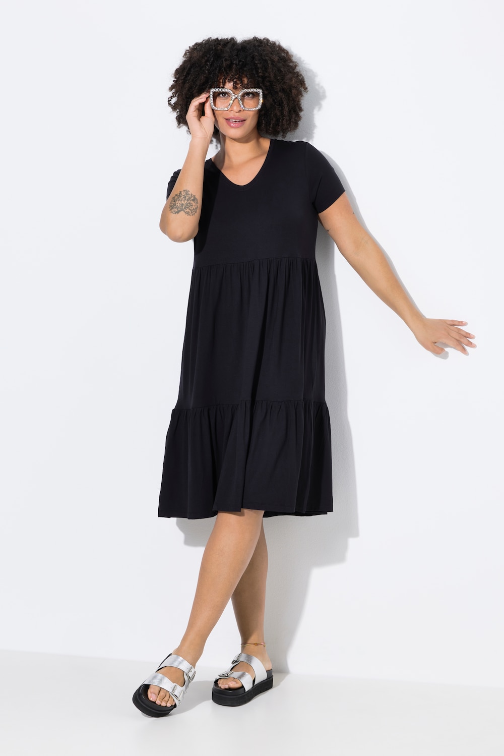 Jerseykleid, V-Ausschnitt, Volants