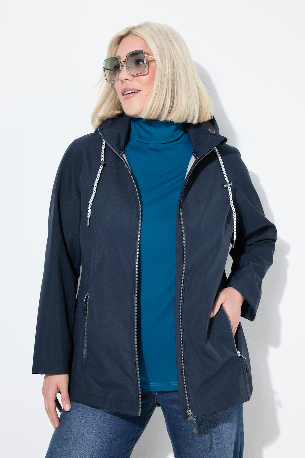 HYPRAR Softshelljacke, wasserabweisend, Zipptaschen