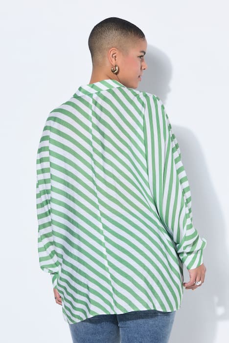 Chemisier légèrement transparent, rayures et manches chauve-souris