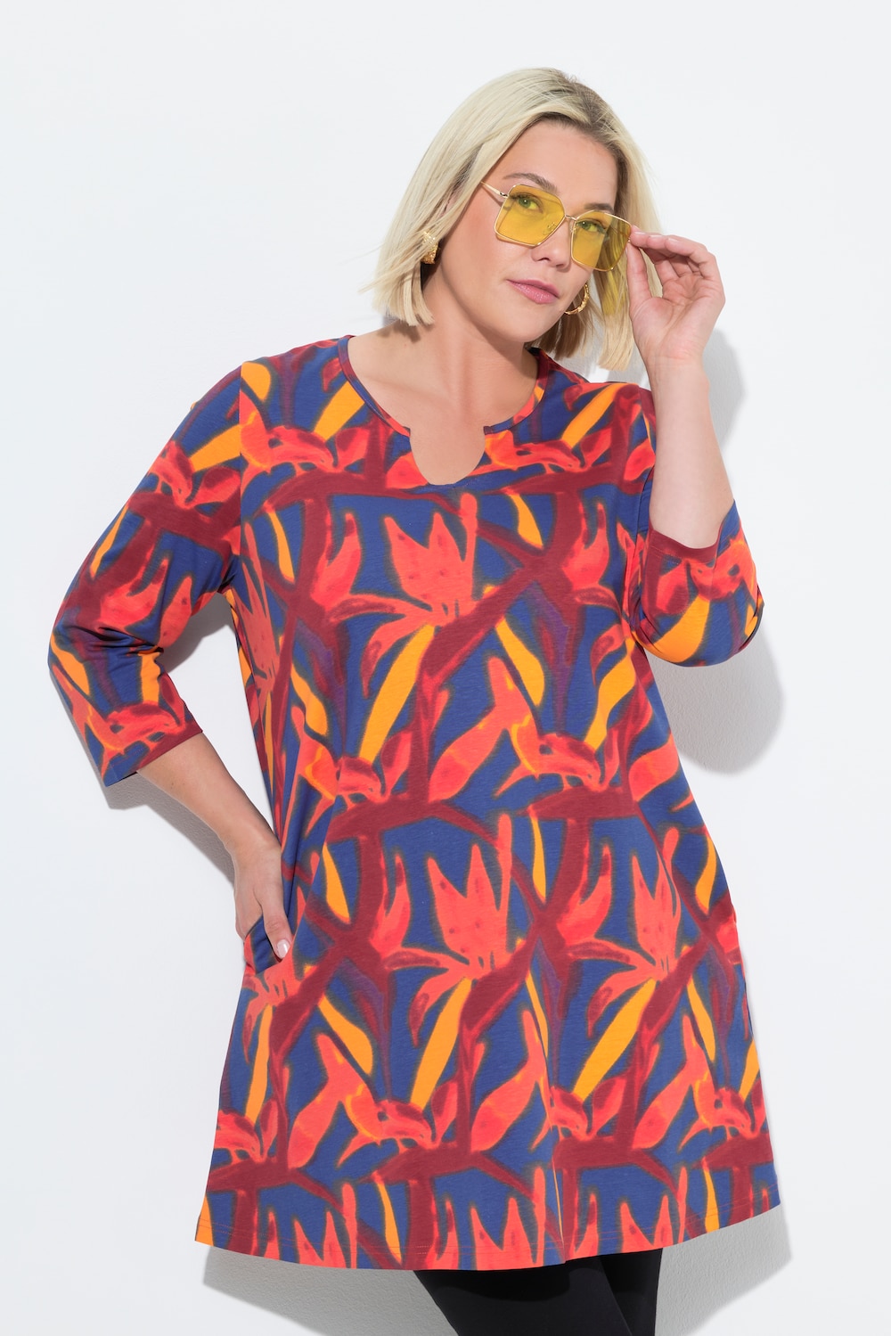 T-shirt, A-line, tunikaudskæring, 3/4-ærmer