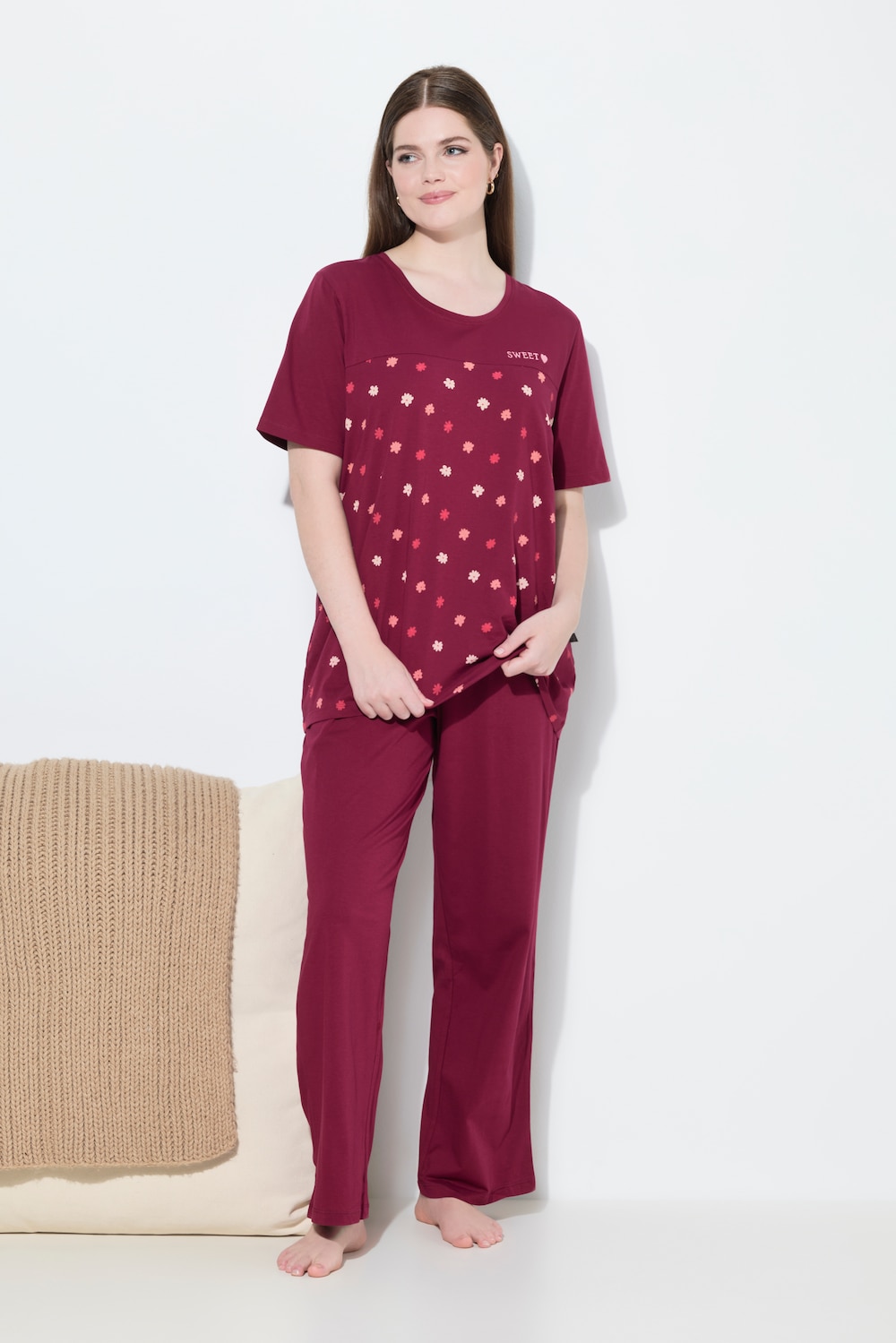 Pyjama, bloemen, borduursel, ronde hals, korte mouw