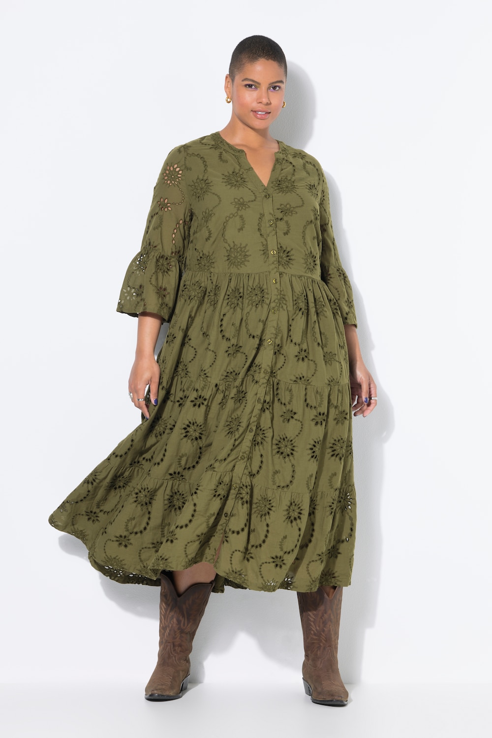 Maxikleid, Lochstickerei, Volants, 3/4-Ärmel
