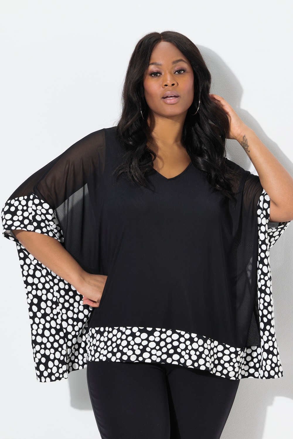 Chiffon-Bluse, Flockpunkte, V-Ausschnitt, 3/4-Arm