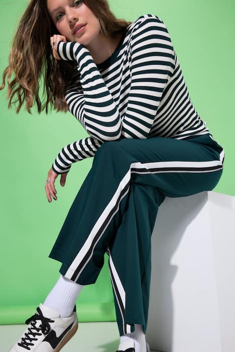 Pantalon, coupe Straight Wide Legs. Bandes fantaisies sur les côtés