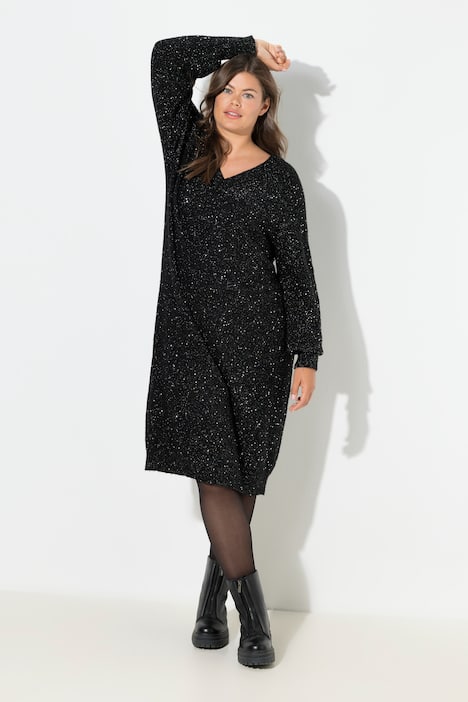 Robe en maille. Décolleté V et manches longues