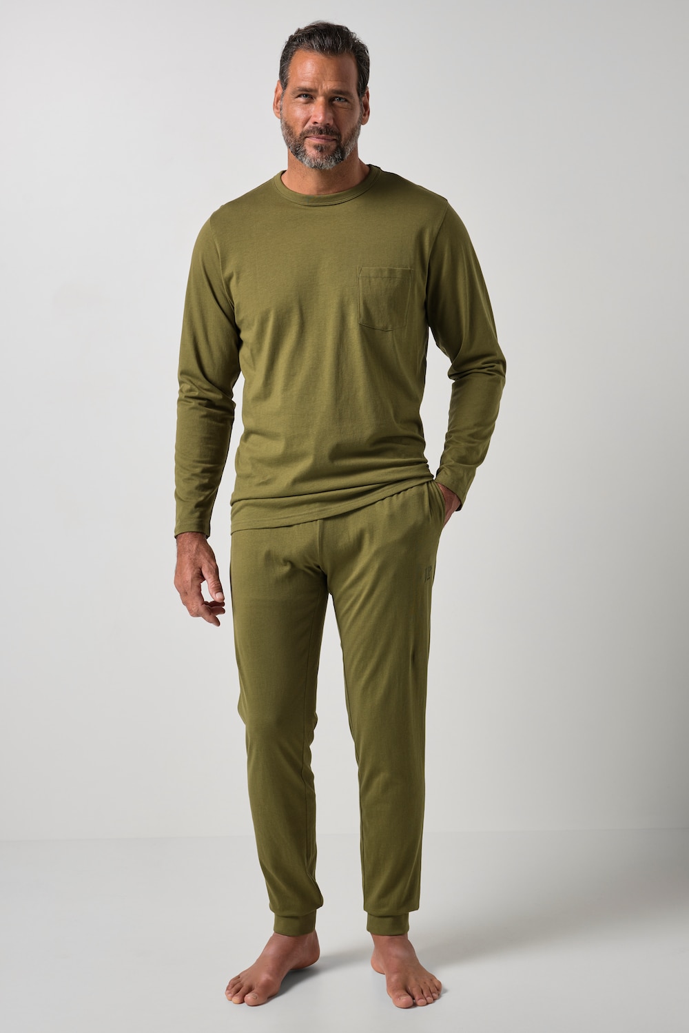pyjamas, todelt, brystlomme, opptil 8 XL