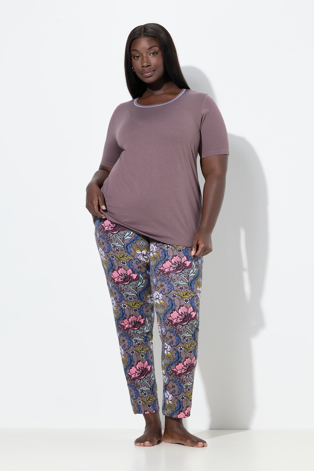 Pyjama, bloemen, ronde hals, lange mouwen, zakken