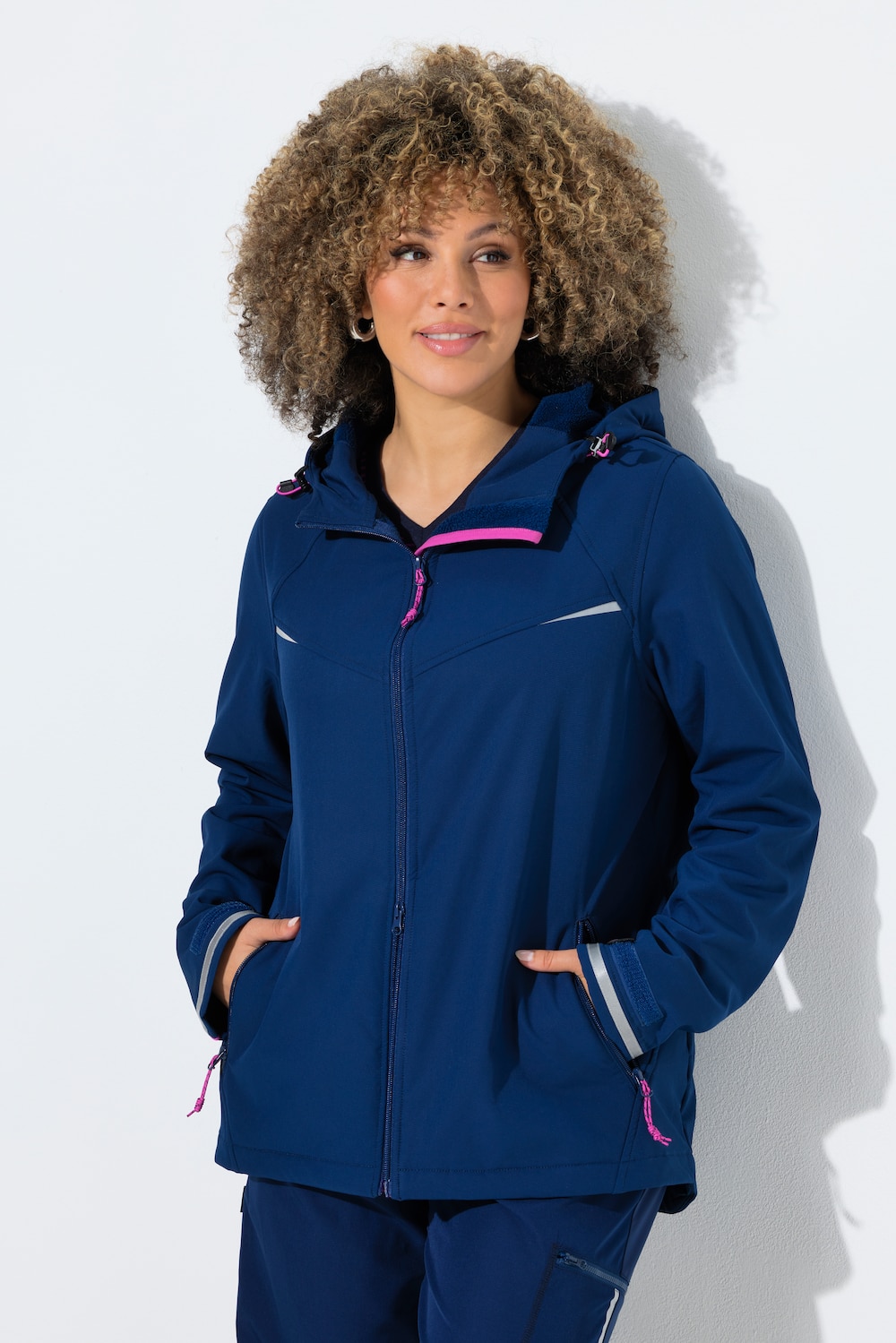 Softshell-Funktionsjacke, wasserabweisend, Kapuze