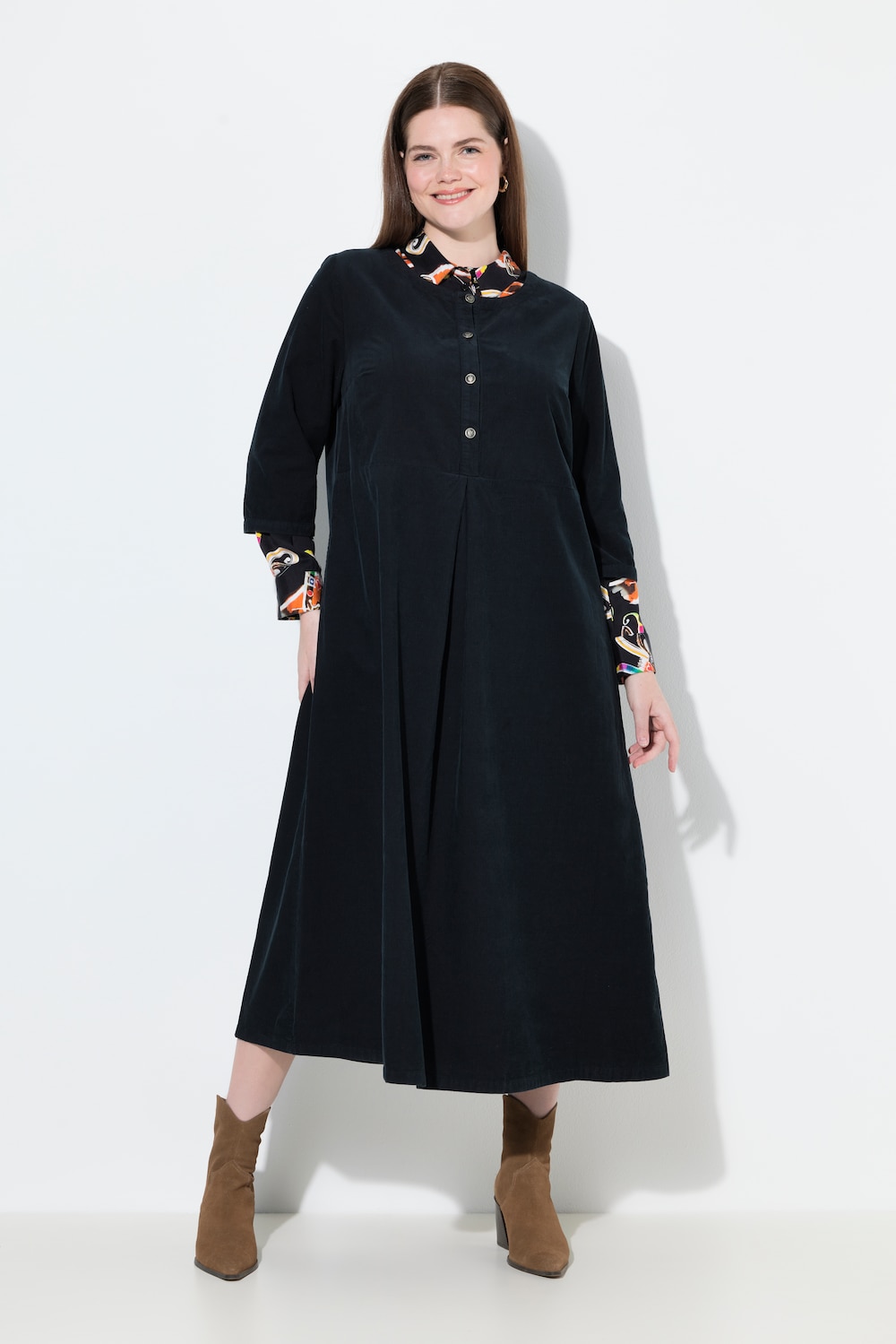 Große Größen Cord-Maxikleid, Damen, schwarz, Größe: 46/48, Baumwolle, Ulla Popken