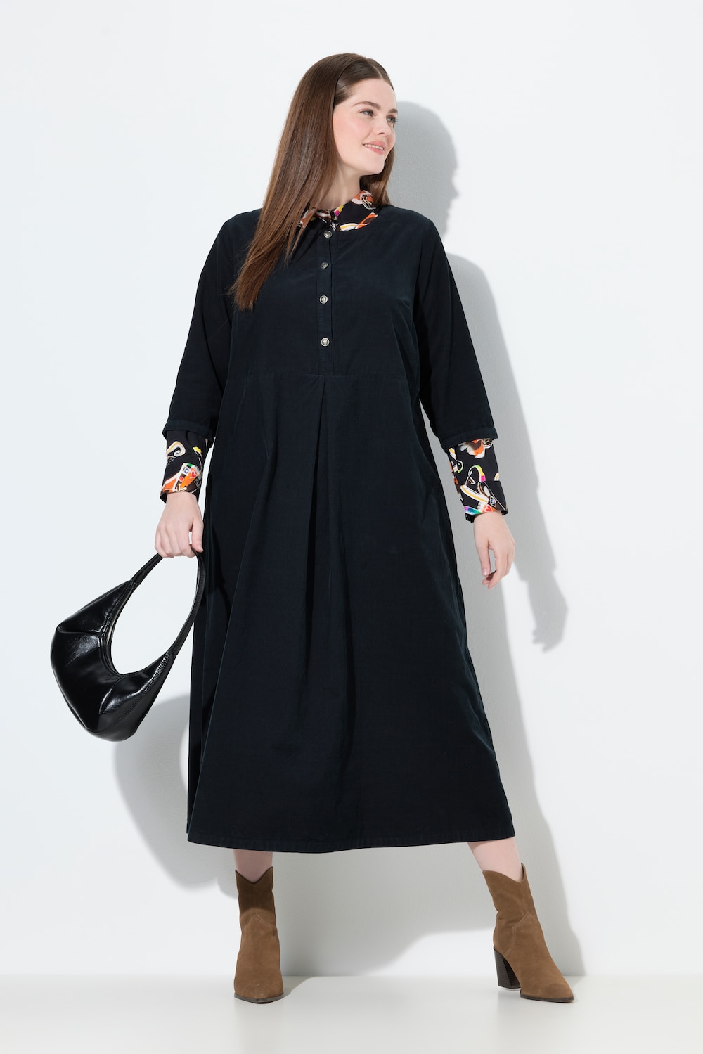 Große Größen Cord-Maxikleid, Damen, schwarz, Größe: 58/60, Baumwolle, Ulla Popken