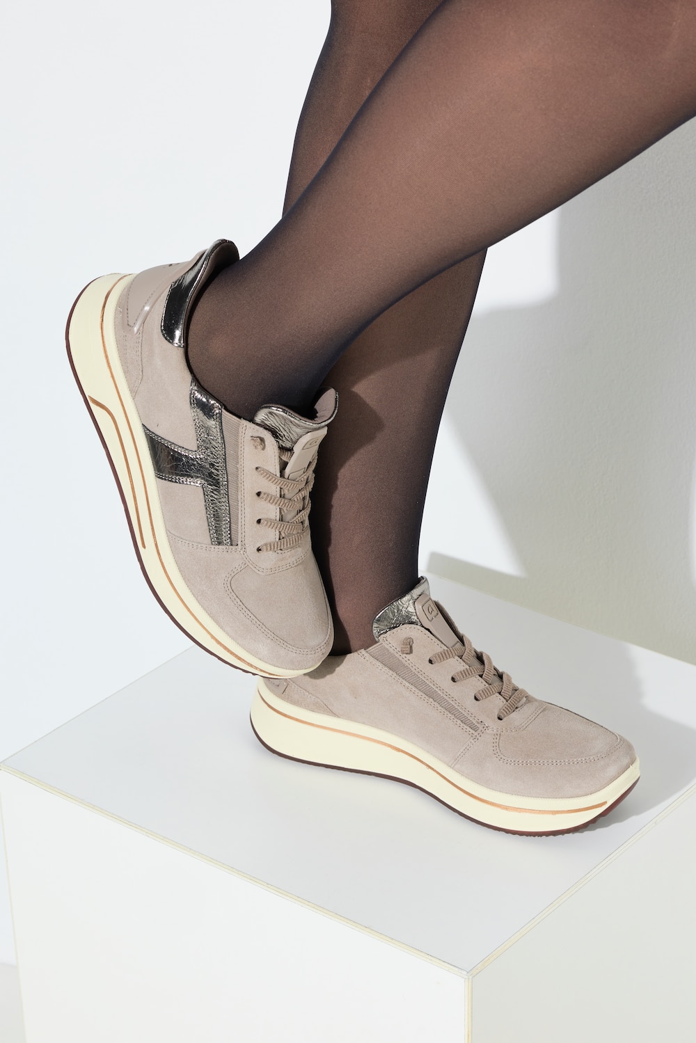 Ara Leder-Sneaker, Veloursleder, Wechselfußbett, Weite H