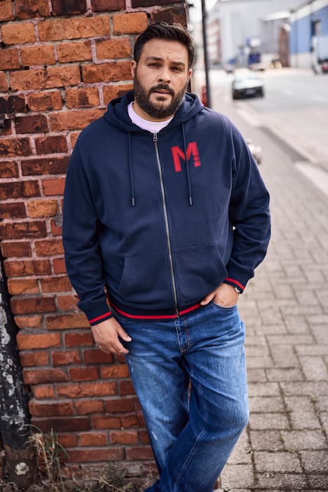 Veste à capuche Men+ en molleton, imprimé poitrine - jusqu'au 8 XL
