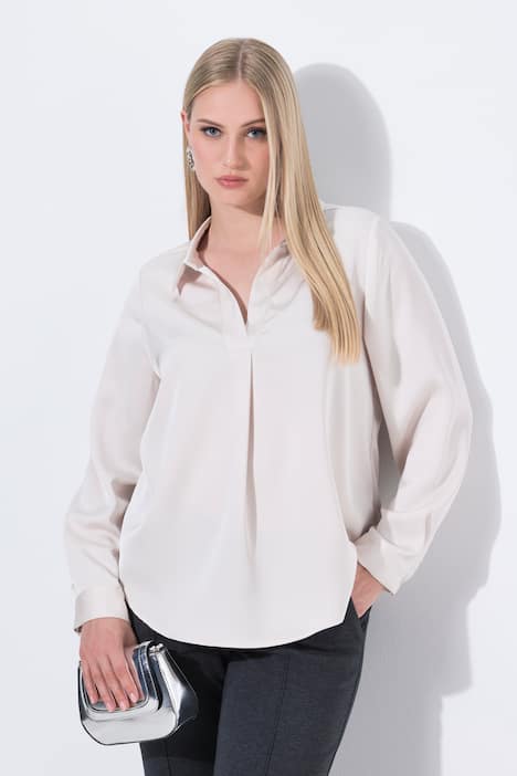 Satijnen blouse, sierplooi, A-lijn, overhemdkraag, lange mouwen