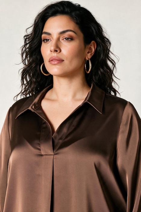 Satijnen blouse, sierplooi, A-lijn, overhemdkraag, lange mouwen