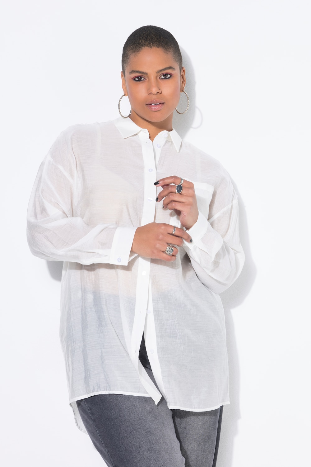 Bluse, oversized, Fransen und Pailletten auf den Schultern