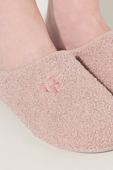 Pantofole in teddy con soletta sostituibile, larghezza H e materiale riciclato
