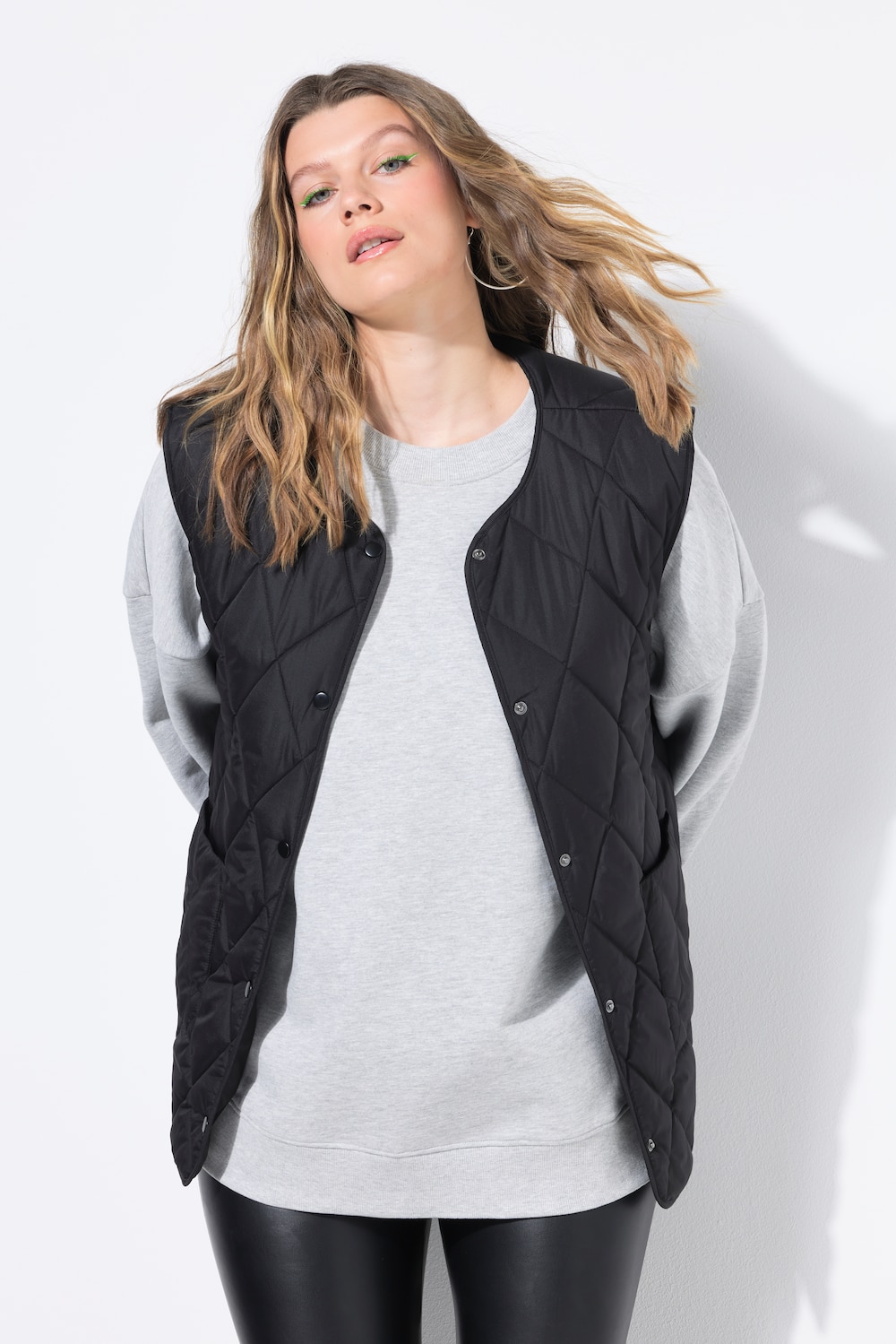 Lett vattert vest, oversize shape, trykknapper
