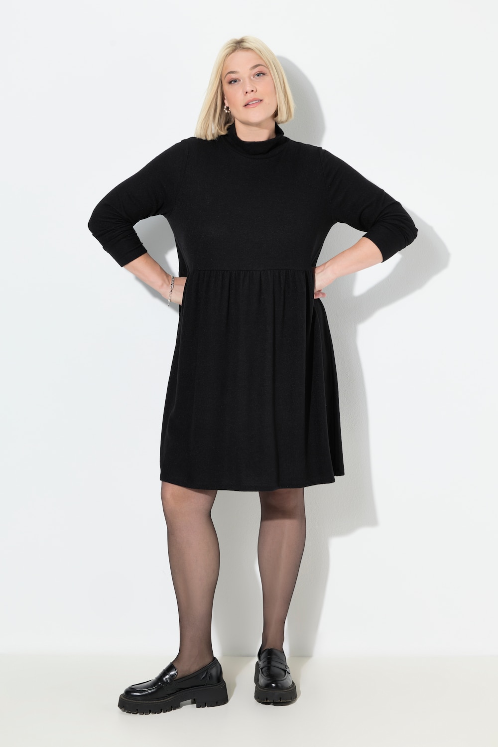 Strickkleid, A-Linie, Stehkragen, Langarm
