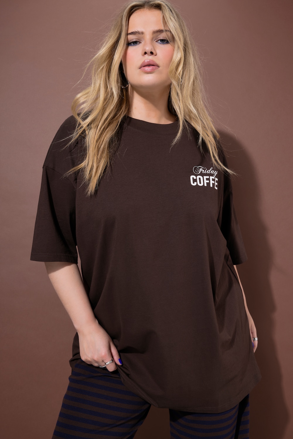T-skjorte, oversized, kaffe-ryggtrykk