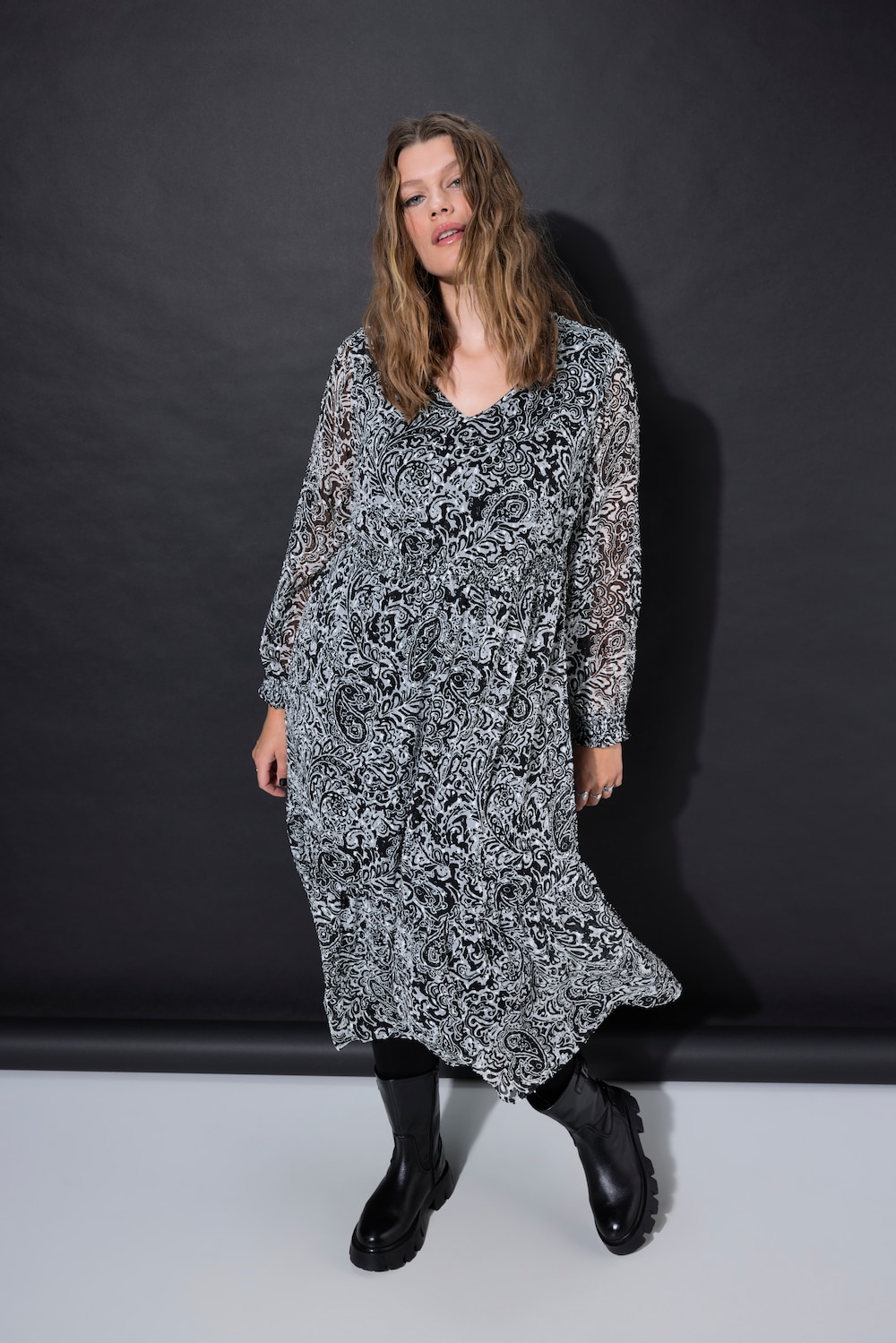 Große Größen Midikleid, Damen, schwarz, Größe: 54/56, Polyester, Studio Untold