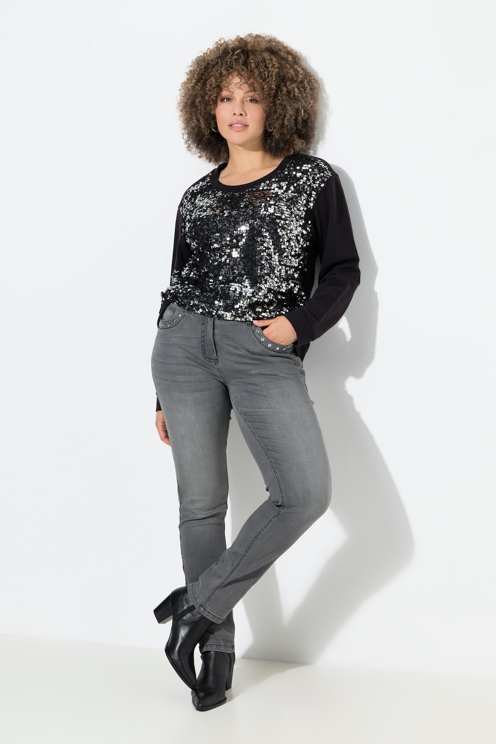 Jeans Sarah, Ziernieten, schmales Bein, Komfortbund