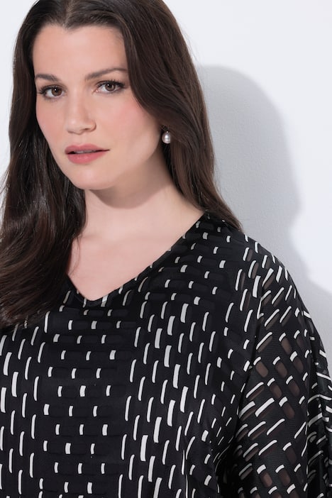 Mesh blouse, dubbelgelaagd, oversized, V-hals, korte mouwen