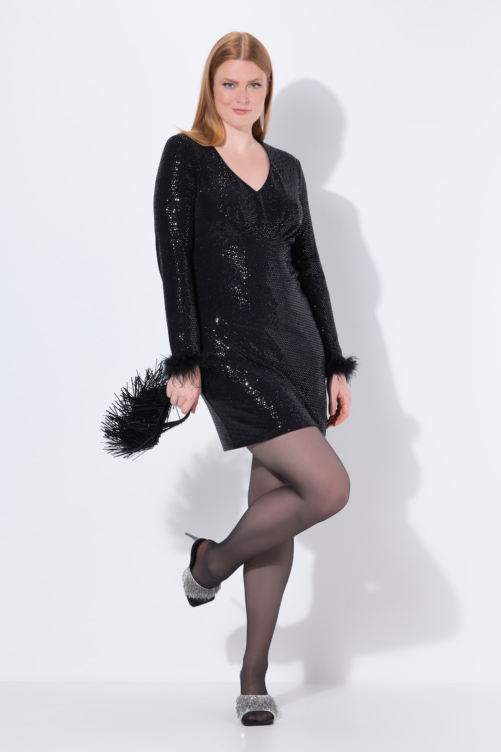 Bodycon-kjole, paljetter, V-hals, lange ermer, fjær