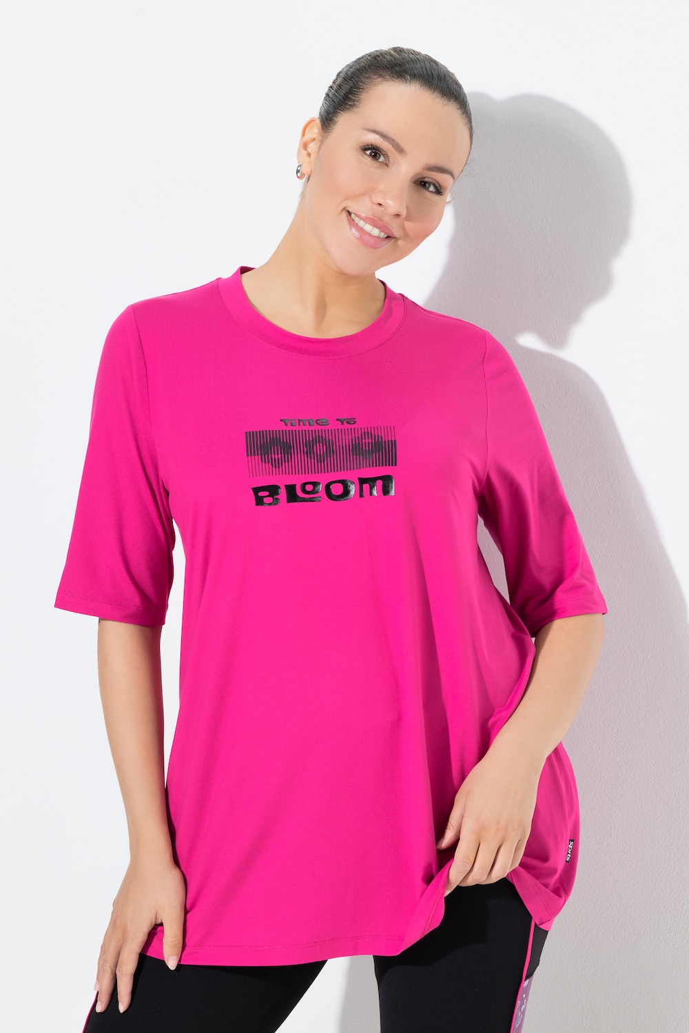 Funktionel, lang T-shirt, A-form, rund hals, korte ærmer, genbrugsmateriale