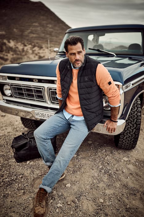 JP1880 Pullover, leichter Feinstrick, Badge, Rundhalsausschnitt, bis 7 XL