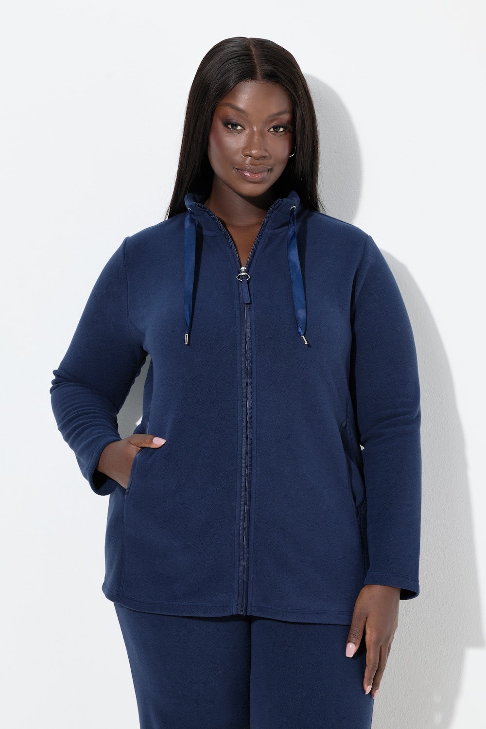 Große Größen Loungewear-Jacke, Damen, blau, Größe: 42/44, Polyester/Viskose, Ulla Popken