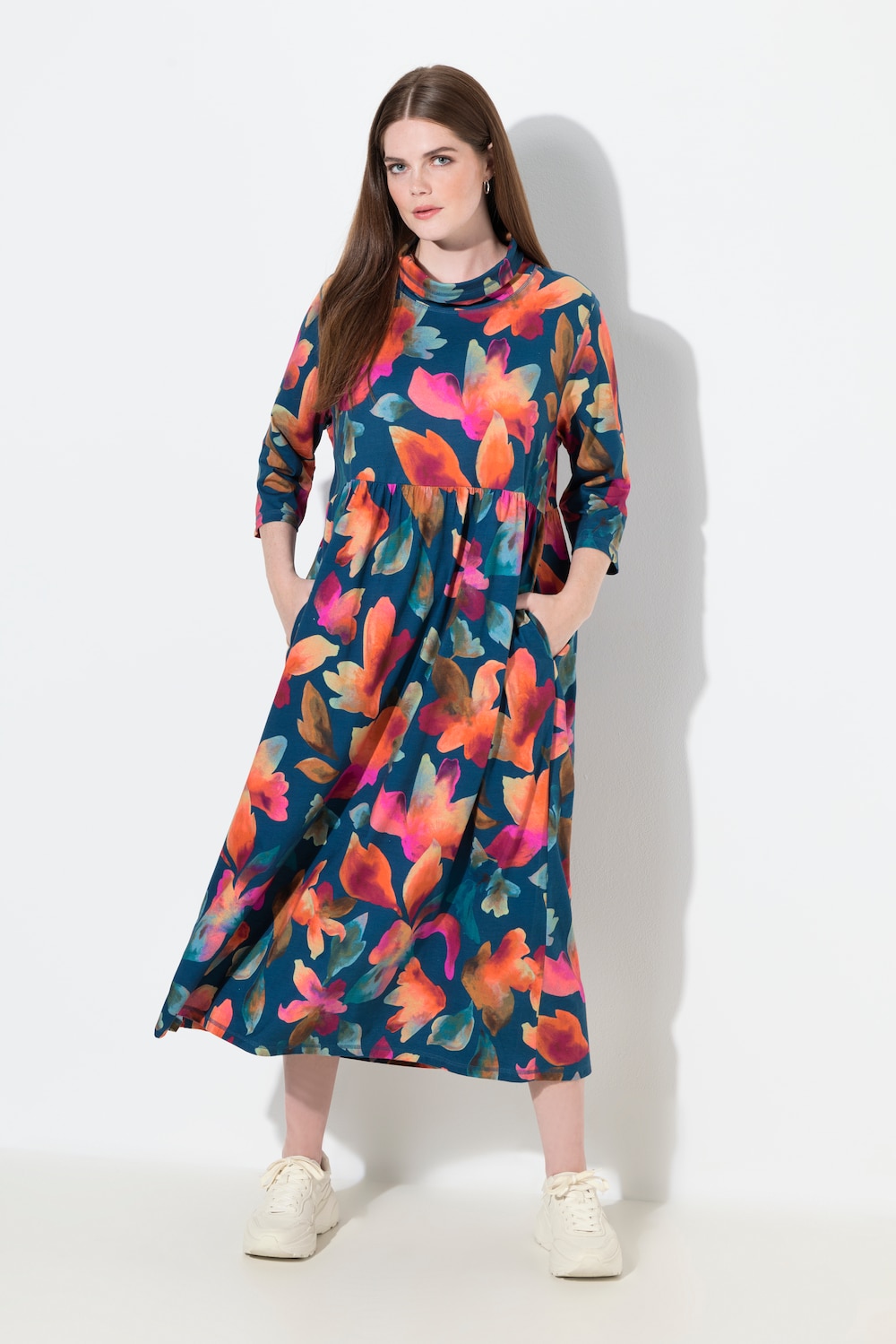 Jersey-maxikjole, ståkrave, 3/4-lange ærmer, økologisk bomuld