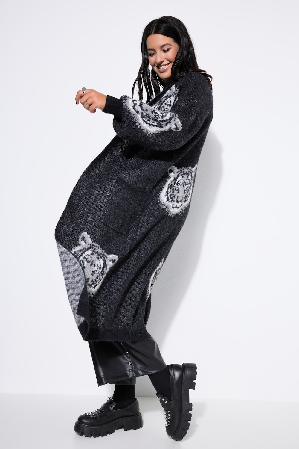 Long-Strickjacke, lang und offen, Tigerkopf