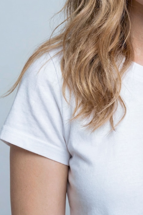 T-shirt coupe Regular. Col rond et manches courtes