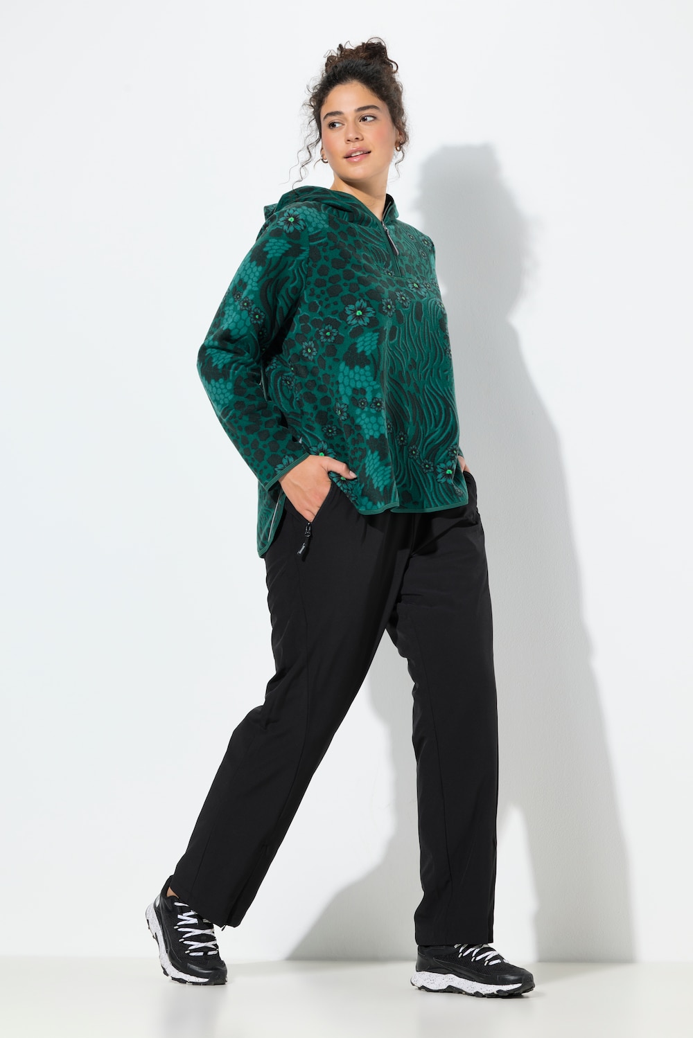 Funktionelle bukser med lige ben, elastiklinning og lynlåslommer