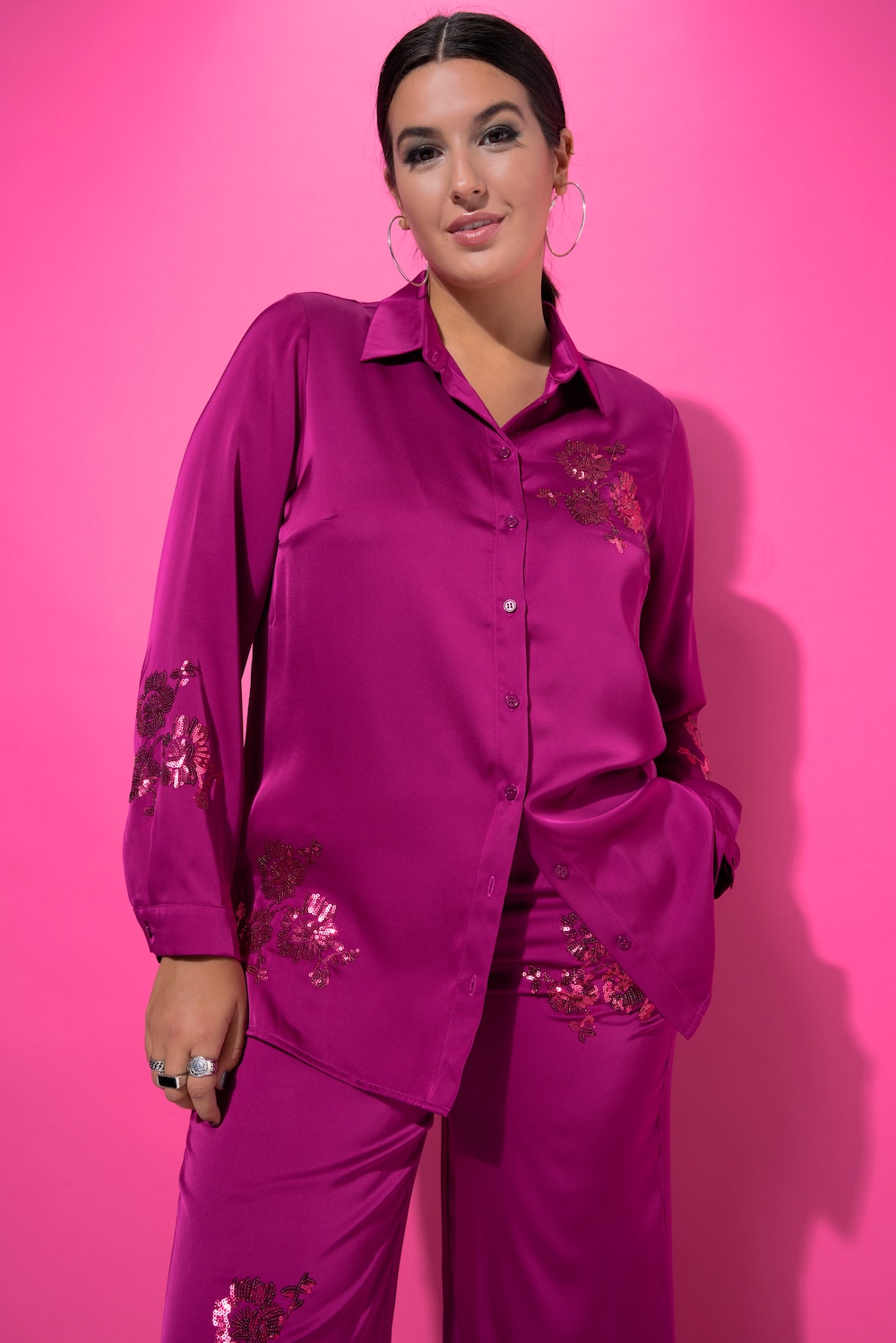 Overhemdblouse, wijd recht model, bloemen van pailletten