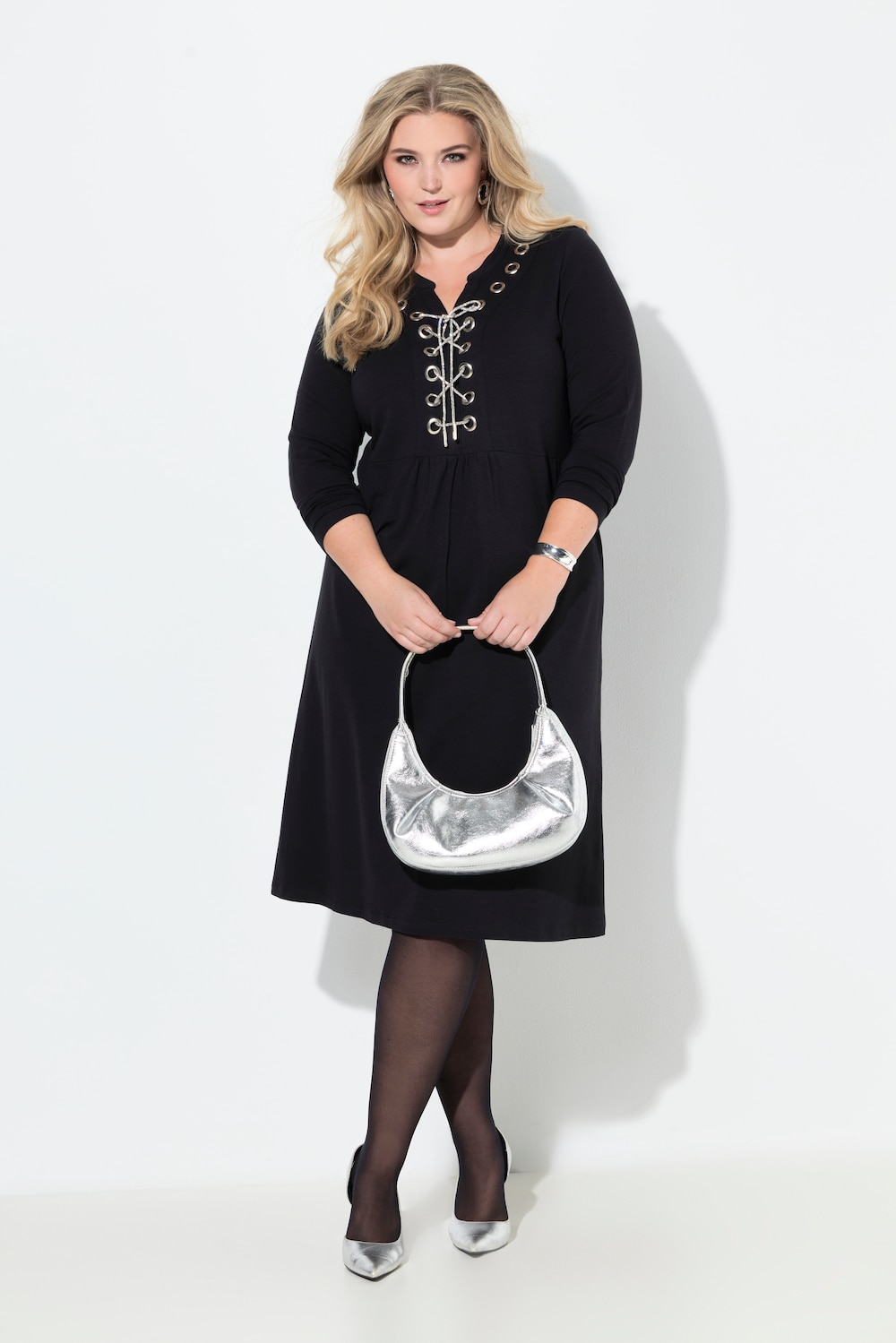 Jerseykleid, A-Linie, Zierösen mit Schnürung