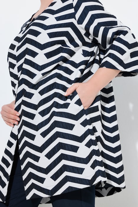 Giacca, design grafico, scollo a girocollo, pieghe baciate, manica lunga