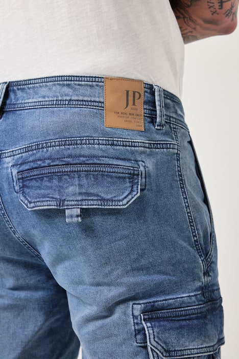 Bermuda en jean JP 1880, modèle cargo avec finition FLEXNAMIC®, coupe Regular Fit - jusqu'à la taille 74