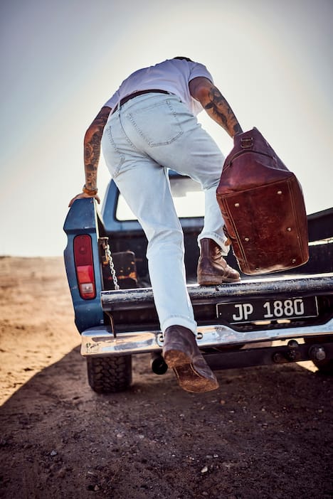 Jean JP 1880 en denim délavé, coupe Regular Fit avec 5 poches – jusqu'à la taille 37/74