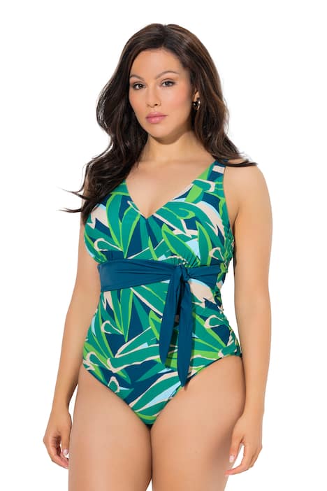 Plavky, lístky, měkké košíčky, ozdobná mašle, srdcový výstřih