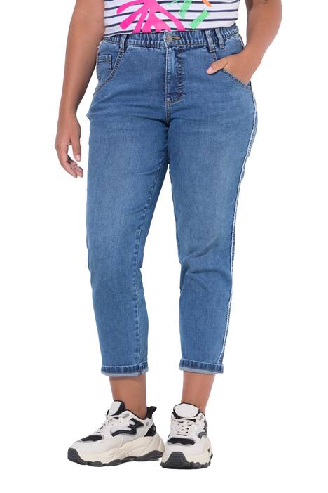 Boyfriend džíny s třepeným zakončením