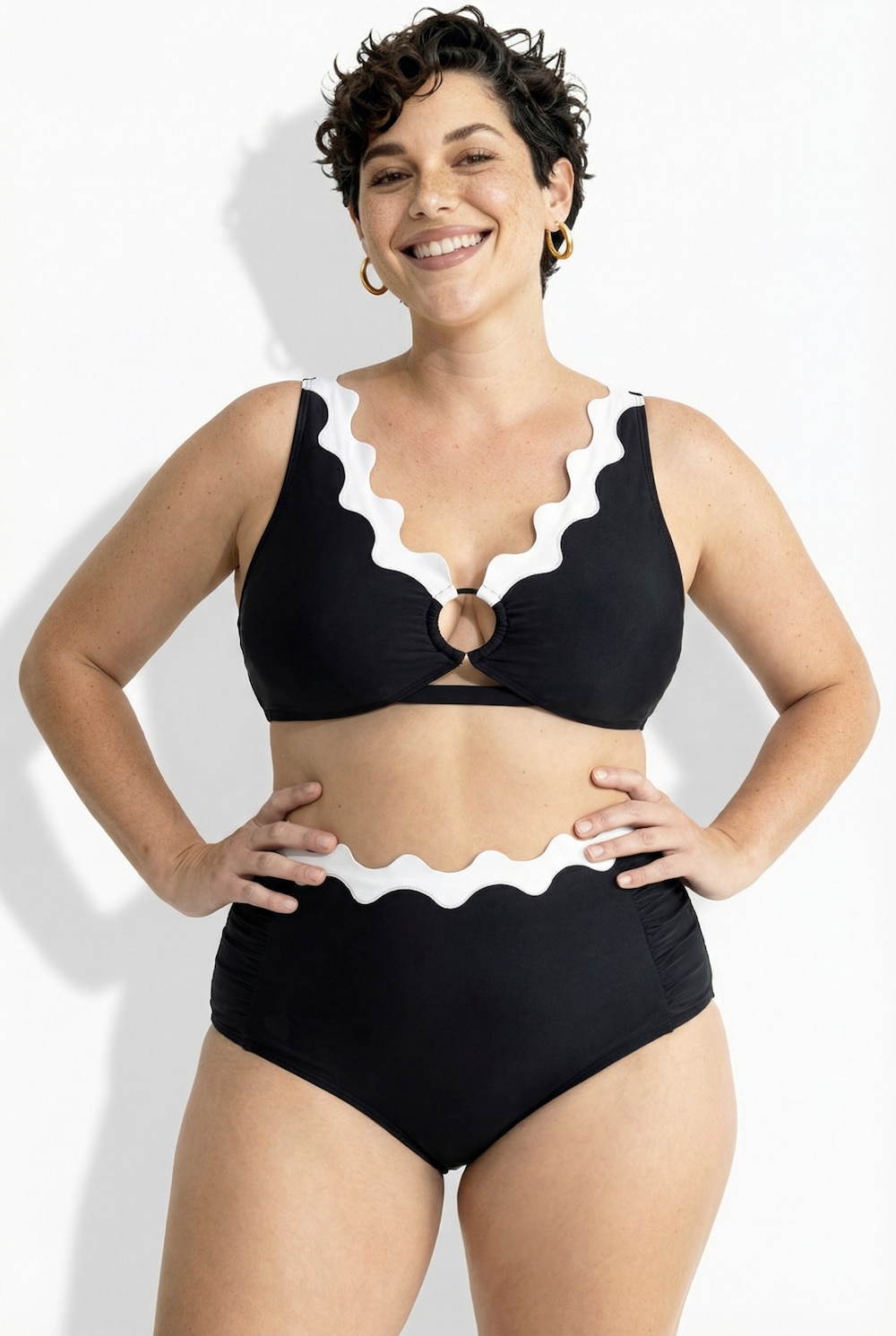 Bikini, Wellenkanten, Softcups, Träger verstellbar, recycelt