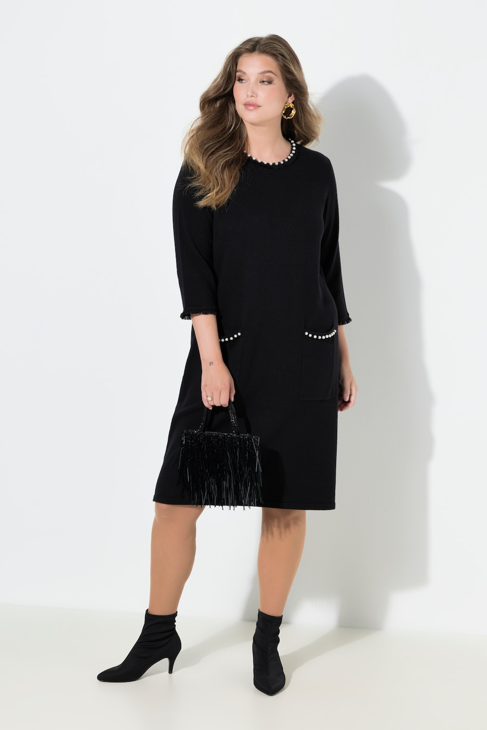 Strickkleid, A-Linie, Zierperlen, Fransenkanten
