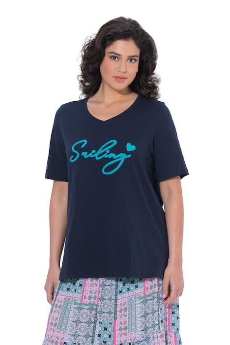 Tričko, jemný nápis, klasický střih, V výstřih, polo rukávy