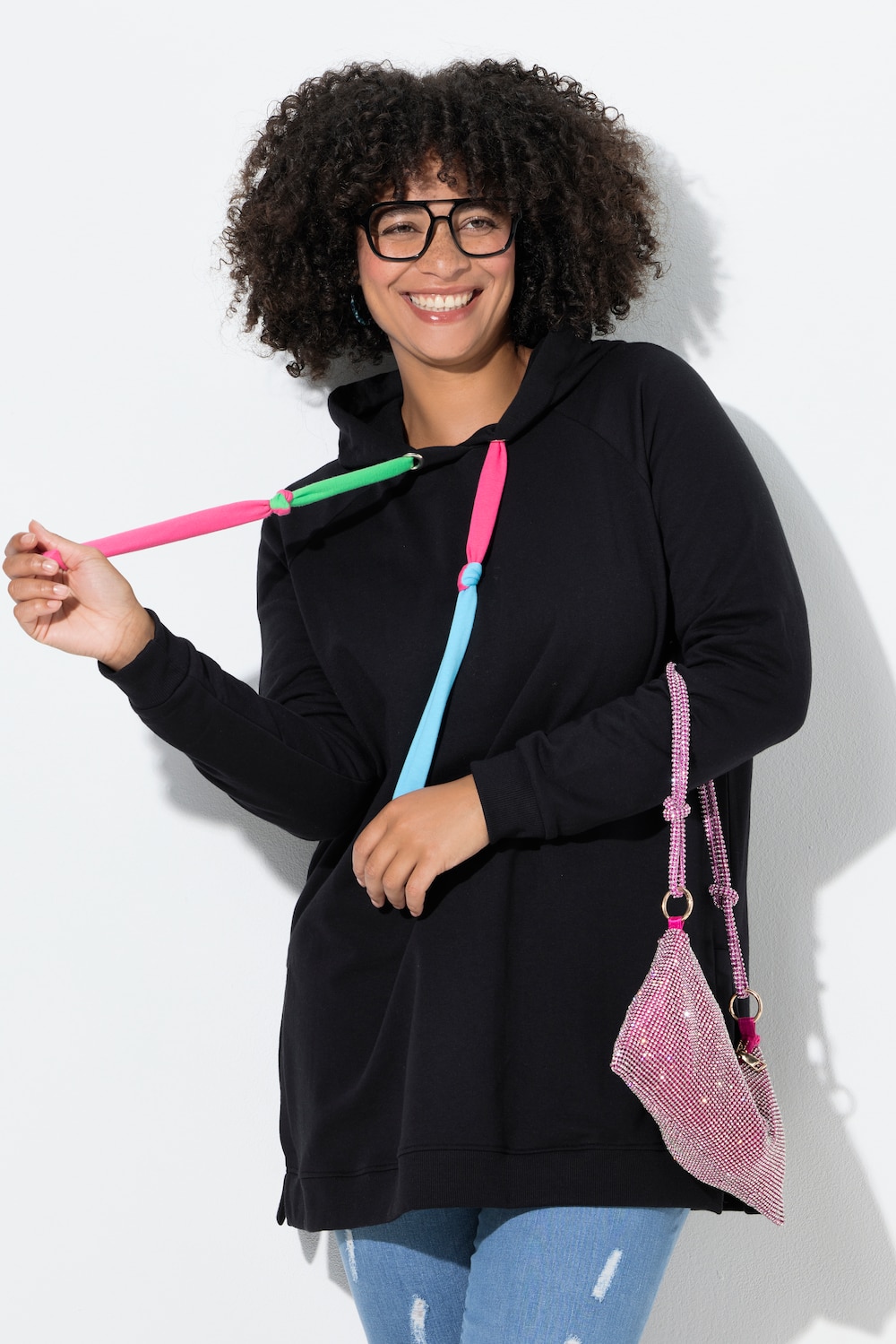 Hoodie, Kapuze mit farbigen Bindebändern