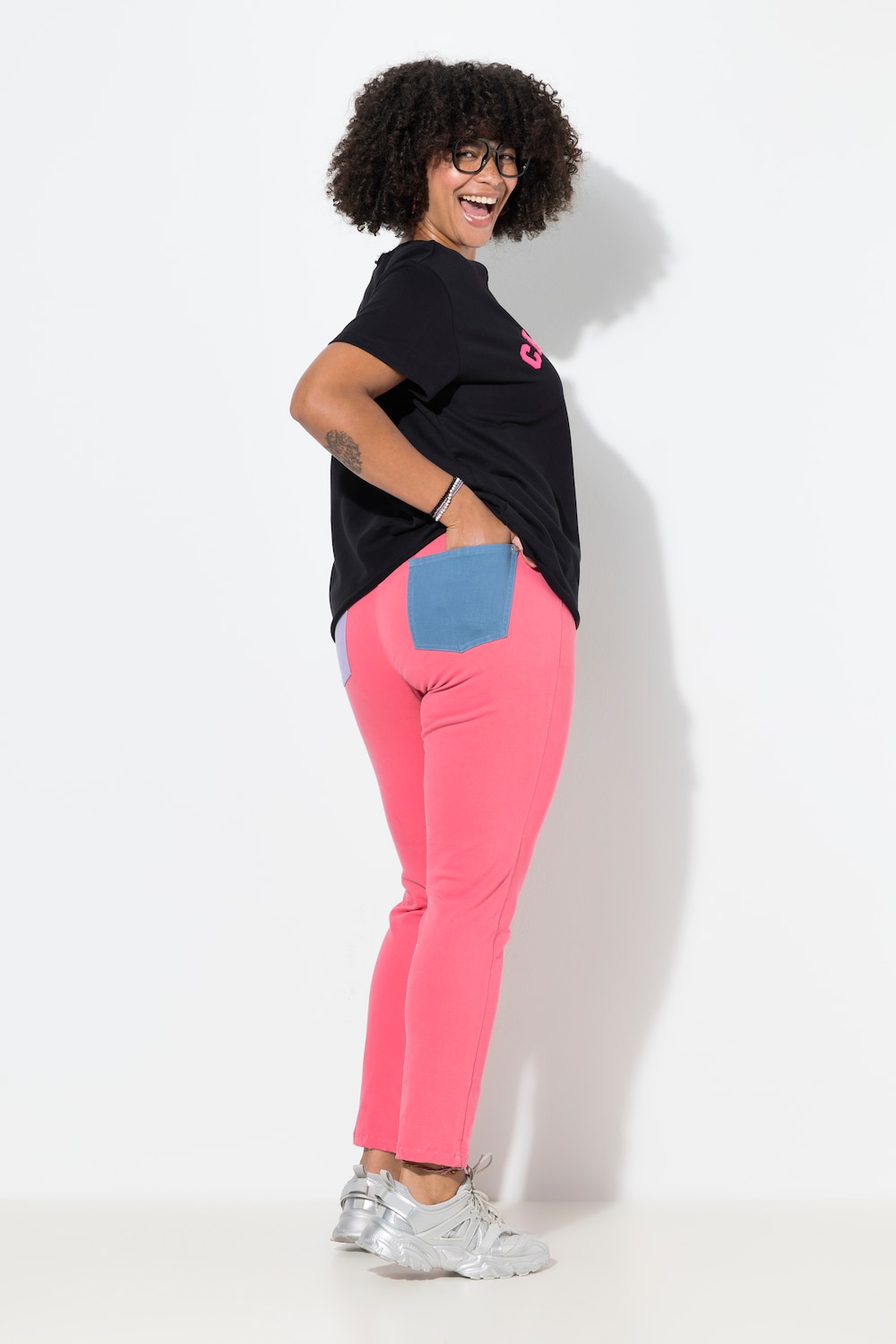 Jeans Emma, Slim Fit, farbige Gesässtaschen, 5-Pocket