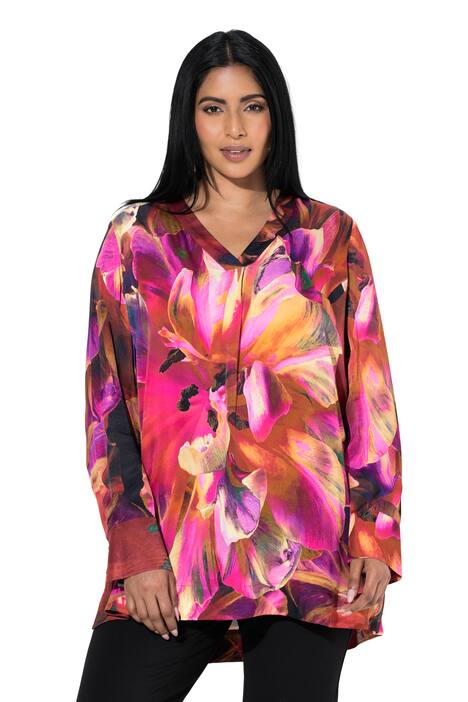 Saténová halenka, květinový vzor, V výstřih, dlouhé rukávy