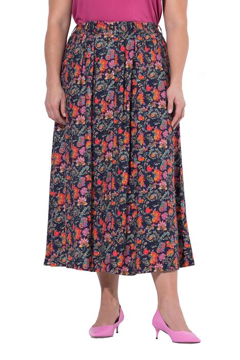 Maxi sukně, venkovský vzor, áčkový střih, záhyby v pase