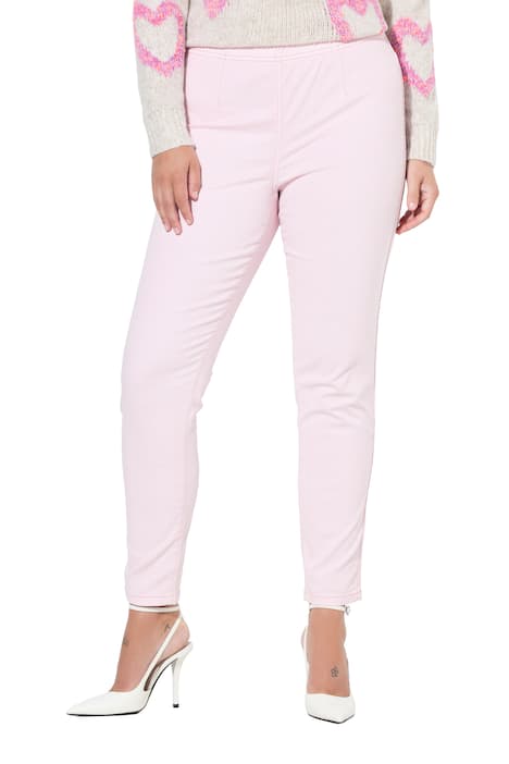 Jegíny, Slim střih, sterčová džínovina, elastický pas