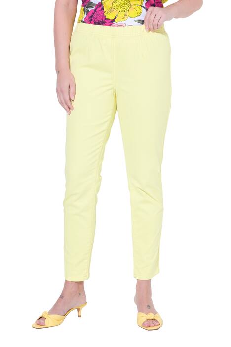 Jegíny, Slim střih, sterčová džínovina, elastický pas